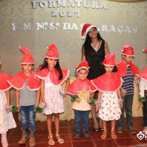 Formatura da Escola Municipal Nossa Senhora das Graças emociona a comunidade rural (19) Formatura da Escola Municipal Nossa Senhora das Graças emociona a comunidade rural (19)