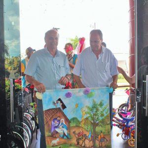 Prefeito e Vice recebem grupo de Folia de Reis vindos de Iturama Prefeito e Vice recebem grupo de Folia de Reis vindos de Iturama