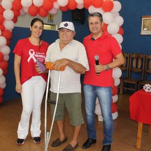 Secretaria Municipal de Saúde realiza ação de conscientização para a Campanha Dezembro Vermelho (11) Secretaria Municipal de Saúde realiza ação de conscientização para a Campanha Dezembro Vermelho (11)