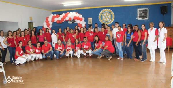 Secretaria Municipal de Saúde realiza ação de conscientização para a Campanha Dezembro Vermelho