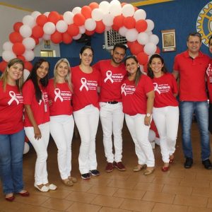 Secretaria Municipal de Saúde realiza ação de conscientização para a Campanha Dezembro Vermelho (26) Secretaria Municipal de Saúde realiza ação de conscientização para a Campanha Dezembro Vermelho (26)