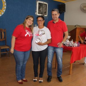 Secretaria Municipal de Saúde realiza ação de conscientização para a Campanha Dezembro Vermelho (4) Secretaria Municipal de Saúde realiza ação de conscientização para a Campanha Dezembro Vermelho (4)