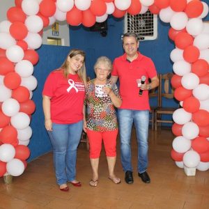 Secretaria Municipal de Saúde realiza ação de conscientização para a Campanha Dezembro Vermelho (6) Secretaria Municipal de Saúde realiza ação de conscientização para a Campanha Dezembro Vermelho (6)