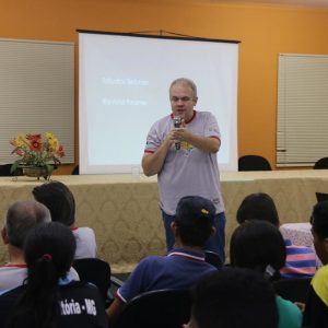 Secretaria de Desenvolvimento Social promove lançamento do Programa ACESSUAS Trabalho em Santa Vitória Secretaria de Desenvolvimento Social promove lançamento do Programa ACESSUAS Trabalho em Santa Vitória