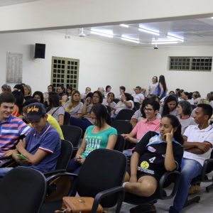 Secretaria de Desenvolvimento Social promove lançamento do Programa ACESSUAS Trabalho em Santa Vitória Secretaria de Desenvolvimento Social promove lançamento do Programa ACESSUAS Trabalho em Santa Vitória