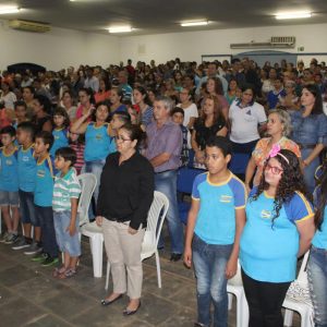 Solenidade de Encerramento do Projeto Sanitaristas Mirins reúne alunos das escolas municipais no Centro de Convenções Solenidade de Encerramento do Projeto Sanitaristas Mirins reúne alunos das escolas municipais no Centro de Convenções
