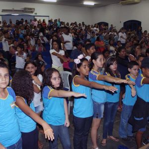 Solenidade de Encerramento do Projeto Sanitaristas Mirins reúne alunos das escolas municipais no Centro de Convenções Solenidade de Encerramento do Projeto Sanitaristas Mirins reúne alunos das escolas municipais no Centro de Convenções