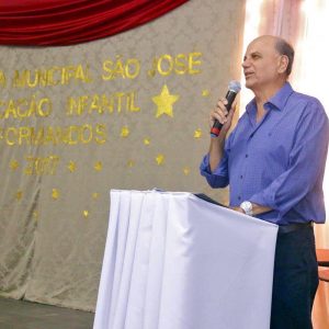 mais de 90 alunos recebem diploma da Educação Infantil da Escola Municipal São José (22)