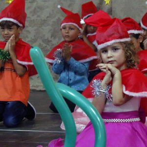 mais de 90 alunos recebem diploma da Educação Infantil da Escola Municipal São José (29)