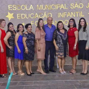 mais de 90 alunos recebem diploma da Educação Infantil da Escola Municipal São José (58)