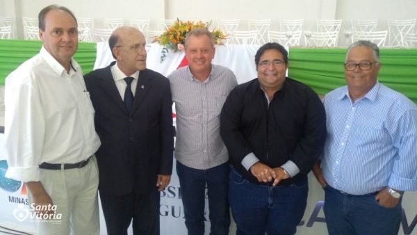 Autoridades de Santa Vitória participam da cerimônia de posse da diretoria da AMVAP (1)
