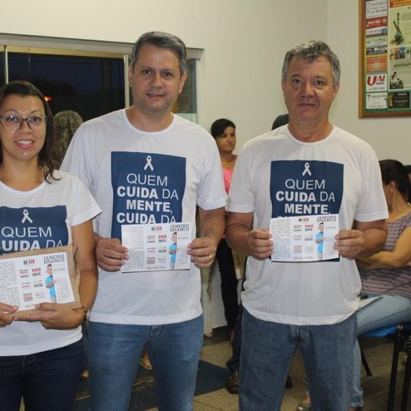 Janeiro Branco é tema abordado na reunião mensal do CRAS, no PSF e em programa de rádio Janeiro Branco é tema abordado na reunião mensal do CRAS, no PSF e em programa de rádio