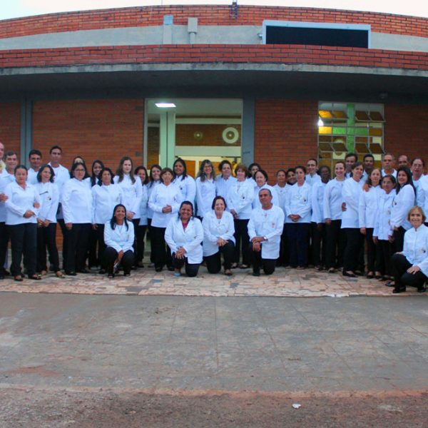 Missa de despedida dos 15 anos de atuação do Padre Fernando na Paróquia Nossa Senhora das Vitórias (1) Missa de despedida dos 15 anos de atuação do Padre Fernando na Paróquia Nossa Senhora das Vitórias (1)