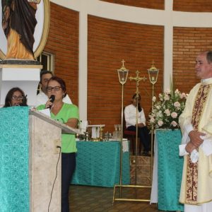 Missa de despedida dos 15 anos de atuação do Padre Fernando na Paróquia Nossa Senhora das Vitórias (19) Missa de despedida dos 15 anos de atuação do Padre Fernando na Paróquia Nossa Senhora das Vitórias (19)