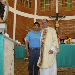 Missa de despedida dos 15 anos de atuação do Padre Fernando na Paróquia Nossa Senhora das Vitórias (25) Missa de despedida dos 15 anos de atuação do Padre Fernando na Paróquia Nossa Senhora das Vitórias (25)