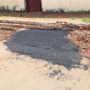 Prefeitura de Santa Vitória intensifica Operação Tapa-buracos (13) Prefeitura de Santa Vitória intensifica Operação Tapa-buracos (13)