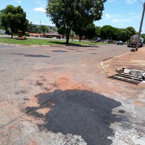 Prefeitura de Santa Vitória intensifica Operação Tapa-buracos (17) Prefeitura de Santa Vitória intensifica Operação Tapa-buracos (17)