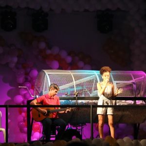 Santa Vitória comemora a chegada do Ano Novo com grande festa de Réveillon (11) Santa Vitória comemora a chegada do Ano Novo com grande festa de Réveillon (11)