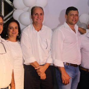 Santa Vitória comemora a chegada do Ano Novo com grande festa de Réveillon (28) Santa Vitória comemora a chegada do Ano Novo com grande festa de Réveillon (28)