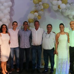 Santa Vitória comemora a chegada do Ano Novo com grande festa de Réveillon (30) Santa Vitória comemora a chegada do Ano Novo com grande festa de Réveillon (30)