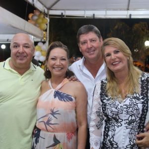 Santa Vitória comemora a chegada do Ano Novo com grande festa de Réveillon (57) Santa Vitória comemora a chegada do Ano Novo com grande festa de Réveillon (57)