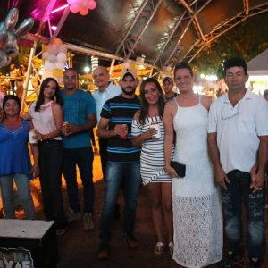 Santa Vitória comemora a chegada do Ano Novo com grande festa de Réveillon (6) Santa Vitória comemora a chegada do Ano Novo com grande festa de Réveillon (6)