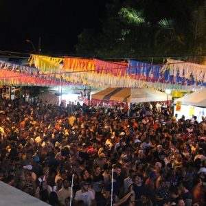 Banda PaQua anima os foliões na segunda noite do Carnaval Santa Vitória 2018 (119) Banda PaQua anima os foliões na segunda noite do Carnaval Santa Vitória 2018 (119)