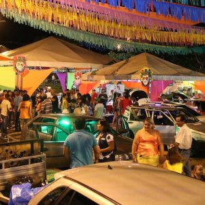 Banda PaQua anima os foliões na segunda noite do Carnaval Santa Vitória 2018 (13) Banda PaQua anima os foliões na segunda noite do Carnaval Santa Vitória 2018 (13)