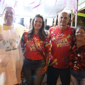 Banda PaQua anima os foliões na segunda noite do Carnaval Santa Vitória 2018 (20) Banda PaQua anima os foliões na segunda noite do Carnaval Santa Vitória 2018 (20)