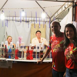 Banda PaQua anima os foliões na segunda noite do Carnaval Santa Vitória 2018 (21) Banda PaQua anima os foliões na segunda noite do Carnaval Santa Vitória 2018 (21)