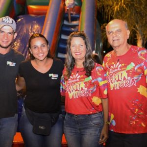 Banda PaQua anima os foliões na segunda noite do Carnaval Santa Vitória 2018 (55) Banda PaQua anima os foliões na segunda noite do Carnaval Santa Vitória 2018 (55)