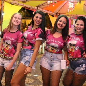 Banda PaQua anima os foliões na segunda noite do Carnaval Santa Vitória 2018 (67) Banda PaQua anima os foliões na segunda noite do Carnaval Santa Vitória 2018 (67)