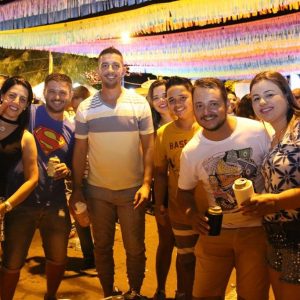 Banda PaQua anima os foliões na segunda noite do Carnaval Santa Vitória 2018 (85) Banda PaQua anima os foliões na segunda noite do Carnaval Santa Vitória 2018 (85)