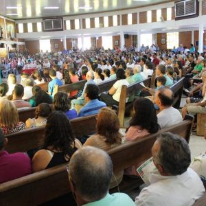 Celebrações, nas igrejas, acolhem novos párocos e reforçam compromisso com a comunidade católica de Santa Vitória (26) Celebrações, nas igrejas, acolhem novos párocos e reforçam compromisso com a comunidade católica de Santa Vitória (26)