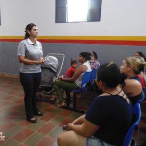 Equipe do CRAS realiza reunião do Bolsa Família no Bairro Vila Rica e no distrito de Chaveslândia (10) Equipe do CRAS realiza reunião do Bolsa Família no Bairro Vila Rica e no distrito de Chaveslândia (10)