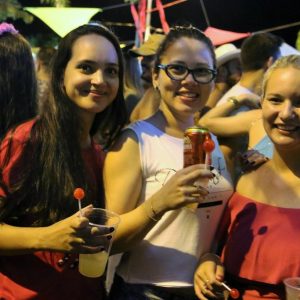Foliões aproveitam o terceiro dia do Carnaval Santa Vitória 2018 (101) Foliões aproveitam o terceiro dia do Carnaval Santa Vitória 2018 (101)