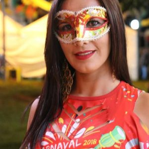 Foliões aproveitam o terceiro dia do Carnaval Santa Vitória 2018 (16) Foliões aproveitam o terceiro dia do Carnaval Santa Vitória 2018 (16)