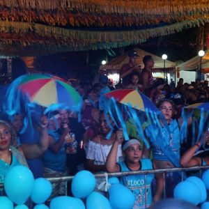 Foliões aproveitam o terceiro dia do Carnaval Santa Vitória 2018 (31) Foliões aproveitam o terceiro dia do Carnaval Santa Vitória 2018 (31)