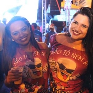 Foliões aproveitam o terceiro dia do Carnaval Santa Vitória 2018 (38) Foliões aproveitam o terceiro dia do Carnaval Santa Vitória 2018 (38)