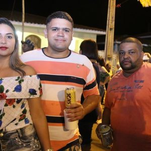 Foliões aproveitam o terceiro dia do Carnaval Santa Vitória 2018 (51) Foliões aproveitam o terceiro dia do Carnaval Santa Vitória 2018 (51)