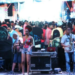 Foliões aproveitam o terceiro dia do Carnaval Santa Vitória 2018 (52) Foliões aproveitam o terceiro dia do Carnaval Santa Vitória 2018 (52)