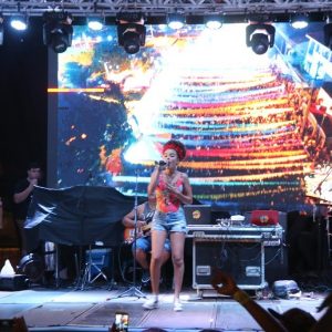 Foliões aproveitam o terceiro dia do Carnaval Santa Vitória 2018 (55) Foliões aproveitam o terceiro dia do Carnaval Santa Vitória 2018 (55)