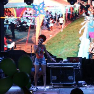 Foliões aproveitam o terceiro dia do Carnaval Santa Vitória 2018 (60) Foliões aproveitam o terceiro dia do Carnaval Santa Vitória 2018 (60)