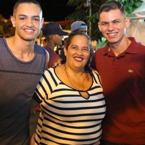 Foliões aproveitam o terceiro dia do Carnaval Santa Vitória 2018 (71) Foliões aproveitam o terceiro dia do Carnaval Santa Vitória 2018 (71)