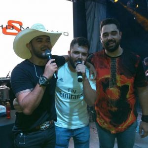 Foliões aproveitam o terceiro dia do Carnaval Santa Vitória 2018 (8) Foliões aproveitam o terceiro dia do Carnaval Santa Vitória 2018 (8)