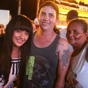 Foliões aproveitam o terceiro dia do Carnaval Santa Vitória 2018 (84) Foliões aproveitam o terceiro dia do Carnaval Santa Vitória 2018 (84)