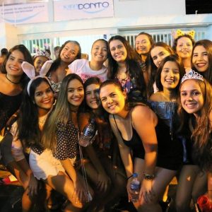 Foliões aproveitam o terceiro dia do Carnaval Santa Vitória 2018 (86) Foliões aproveitam o terceiro dia do Carnaval Santa Vitória 2018 (86)