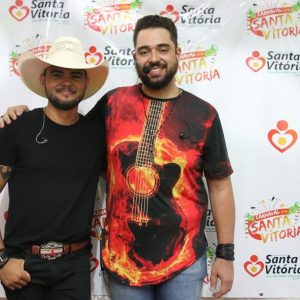 Foliões aproveitam o terceiro dia do Carnaval Santa Vitória 2018 (98) Foliões aproveitam o terceiro dia do Carnaval Santa Vitória 2018 (98)