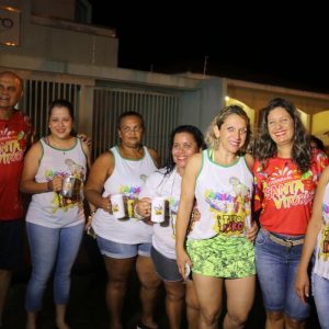 Os Influentes encerram o Carnaval Santa Vitória 2018 com mistura de ritmos (11) Os Influentes encerram o Carnaval Santa Vitória 2018 com mistura de ritmos (11)