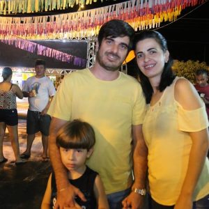 Os Influentes encerram o Carnaval Santa Vitória 2018 com mistura de ritmos (23) Os Influentes encerram o Carnaval Santa Vitória 2018 com mistura de ritmos (23)